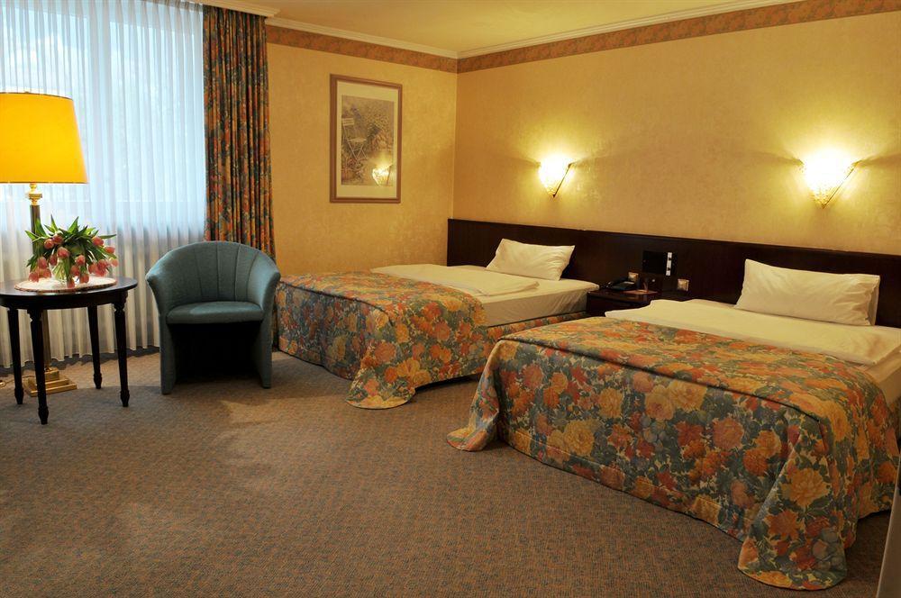 Villa Westend Hotel An Der Messe Frankfurt am Main Luaran gambar